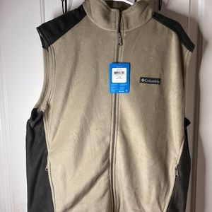 Fleece Columbia Vest. Brand New!